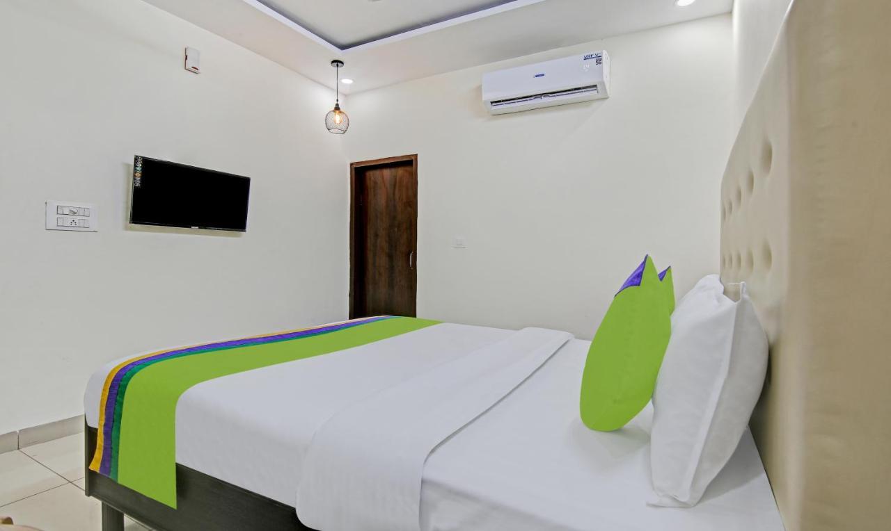 Treebo Royal Empire Adarsh Nagar, Chandigarh Hotel Ngoại thất bức ảnh