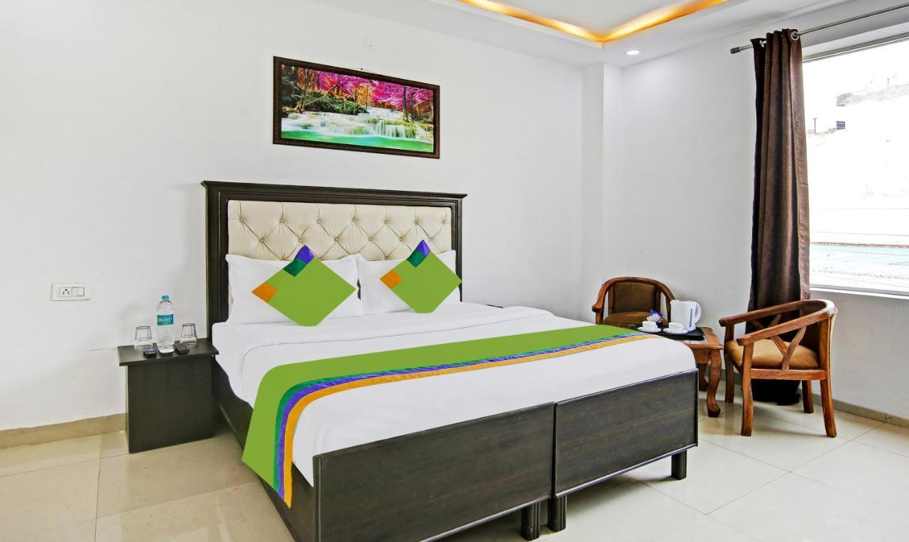 Treebo Royal Empire Adarsh Nagar, Chandigarh Hotel Ngoại thất bức ảnh