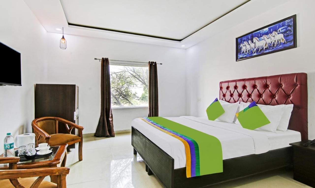 Treebo Royal Empire Adarsh Nagar, Chandigarh Hotel Ngoại thất bức ảnh